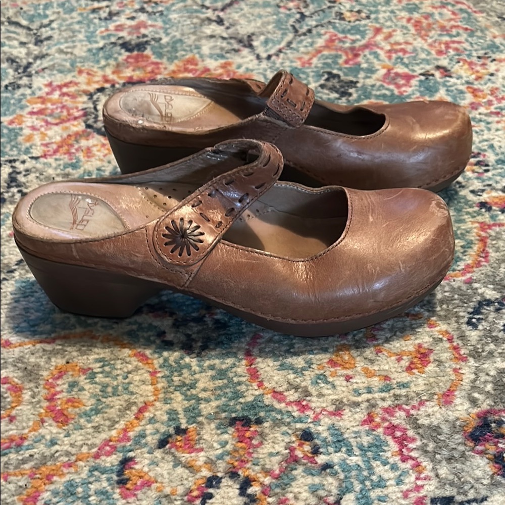 Dansko Women’s 40 9 Brown Leather Women's Clogs